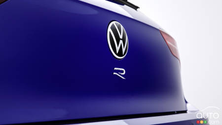 Volkswagen Teases First Image of the Next Golf R