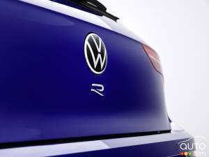 Volkswagen Teases First Image of the Next Golf R