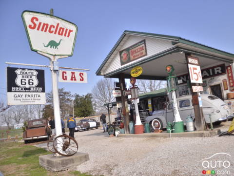 Route 66: Sinclair Gay Parita, a Gas Station Out of Time