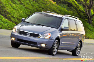 Research 2011
                  KIA Sedona pictures, prices and reviews