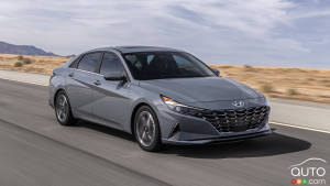 2021 Hyundai Elantra Hybrid revealed in new images