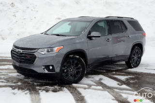 Research 2020
                  Chevrolet Traverse pictures, prices and reviews
