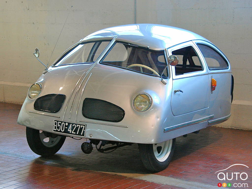 1951 Hoffman, three-wheeled car