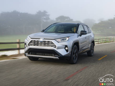 Toyota Recalling 10,000 2019, 2020 RAV4s Over Faulty Suspension Parts