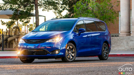 FCA Recalling Over 27,000 Pacifica Hybrids Over Fire Risk