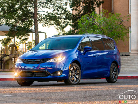 FCA Recalling Over 27,000 Pacifica Hybrids Over Fire Risk