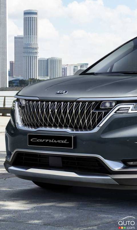 Kia Unveils Images of the Next-Gen 2022 Sedona