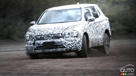 2022 Mitsubishi Outlander To Be Revealed February 16