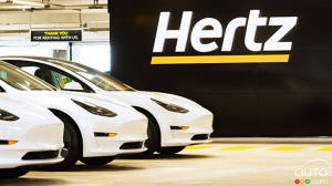Hertz fait l’acquisition de 100 000 Tesla