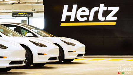Hertz Is Snapping Up 100,000 Teslas for its Rental Operations