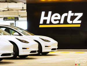 Hertz Is Snapping Up 100,000 Teslas for its Rental Operations