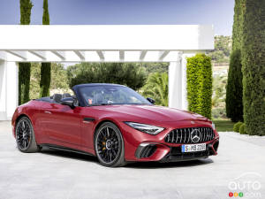 Mercedes-Benz Unveils New SL, Now With a New Mandate