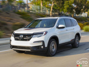 Honda Pilot Investigated By NHTSA After Owners Allege Being Stranded At  Intersections And Stop Lights