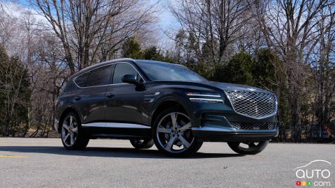 Genesis GV80 Prestige Signature Edition with Captain’s Chairs for the U.S.