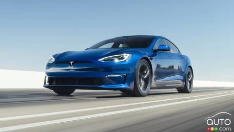 Tesla Issues Two Recalls Affecting Close to 500,000 Vehicles