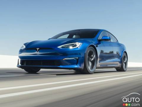 Tesla Issues Two Recalls Affecting Close to 500,000 Vehicles