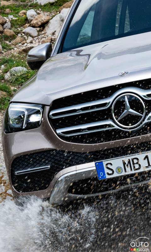 Mercedes-Benz Recalling 1.3M Vehicles Over eCall Glitch