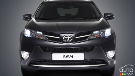 Enquête ouverte sur 1,9 million véhicules Toyota RAV4