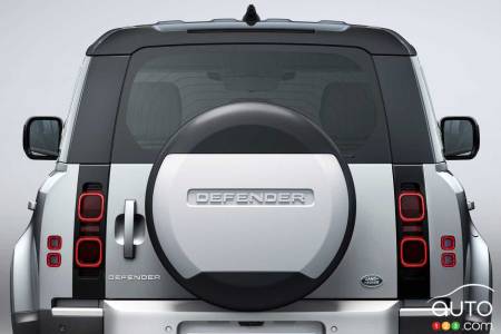 Land Rover Confirms Defender 130