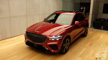 A First Close-Up Look at the 2022 Genesis GV70 SUV, G70 Sedan