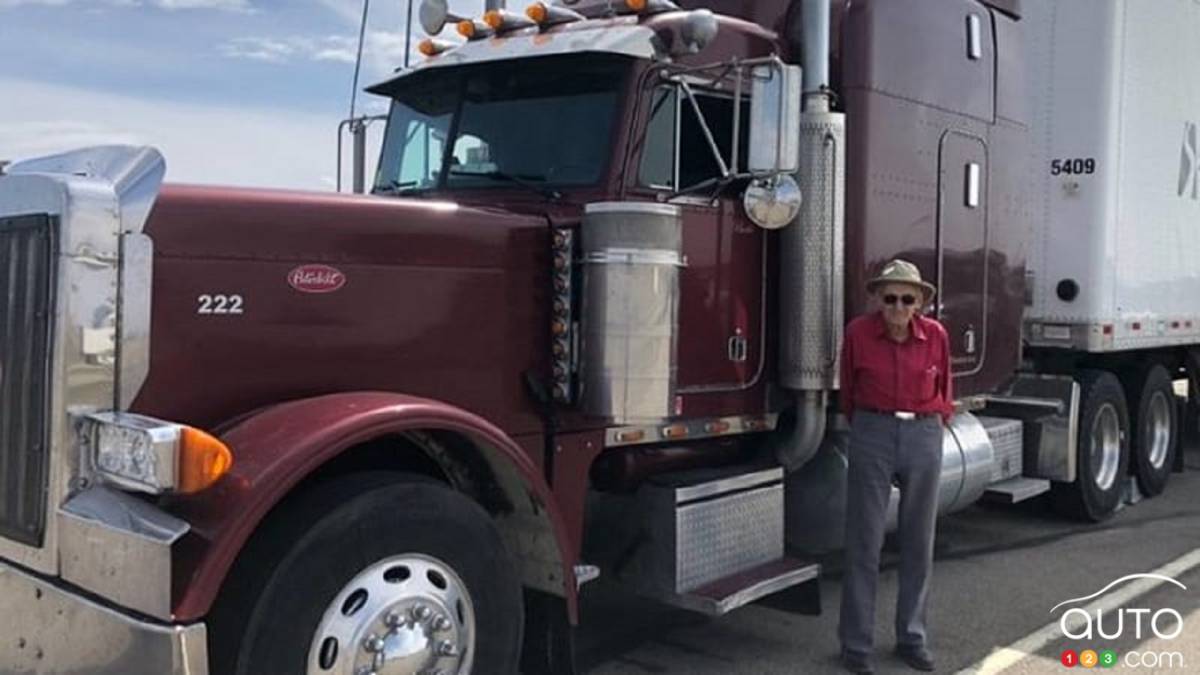 Profession : chauffeur de camion… à 88 ans !