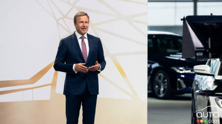 BMW Halving the Number of Powertrains It Offers by 2025