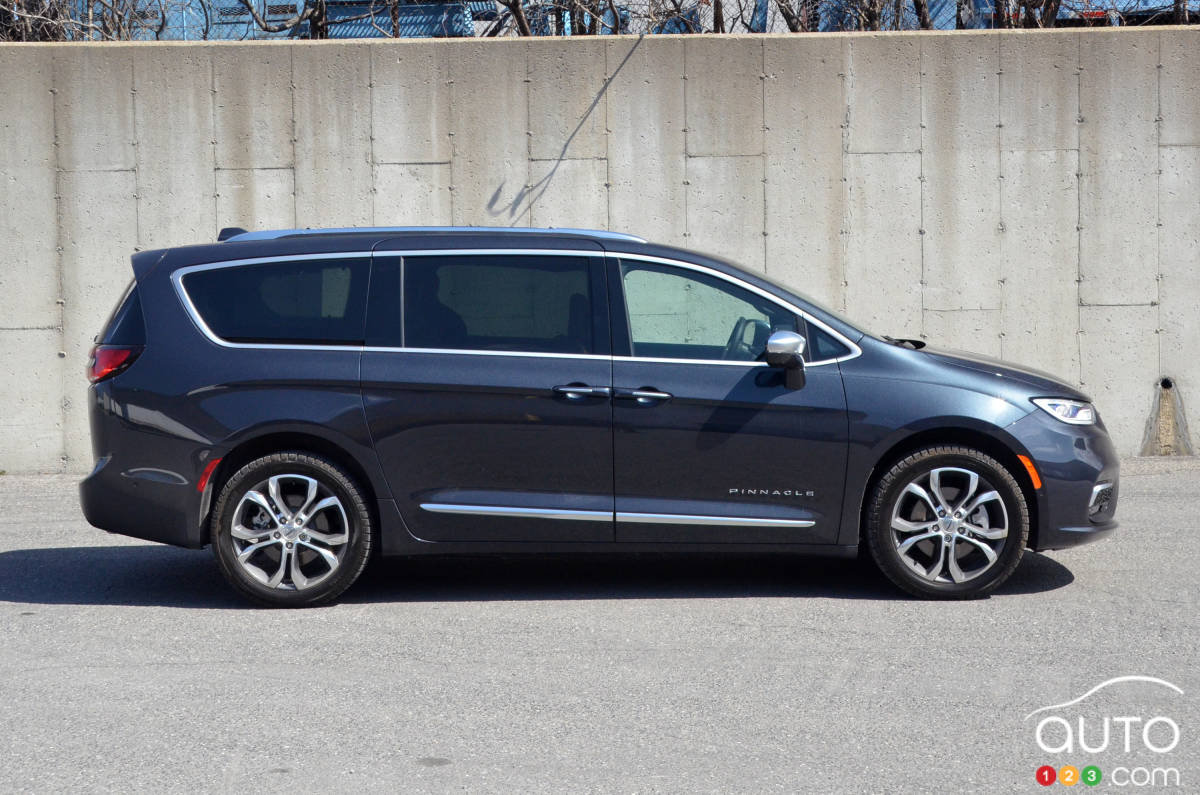 2021 Chrysler Pacifica Review What's New, Hybrid Fuel Economy, Pictures ...