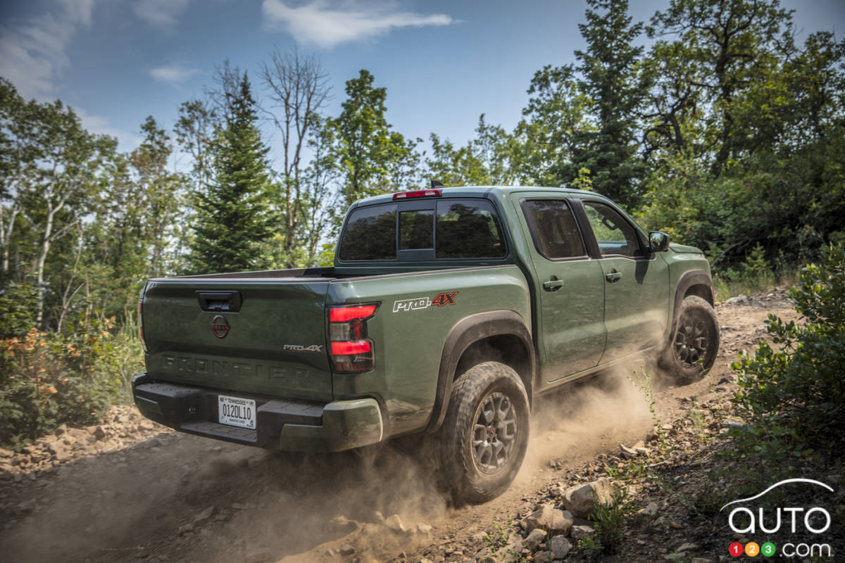 Is Nissan working on an electric small pickup truck?