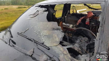 La foudre frappe une voiture sur une autoroute du Manitoba