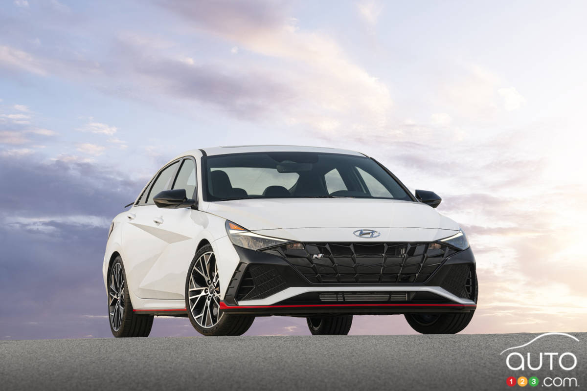 Hyundai unveils North American Version of the 2022 Elantra N