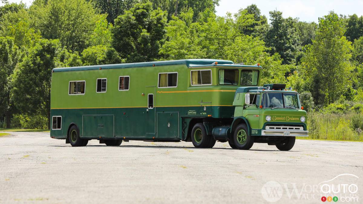 Here's the Retro RV of Your Dreams... and It's for Sale