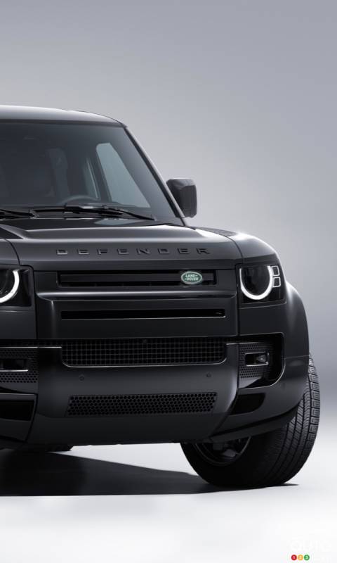 A Land Rover Defender James Bond Edition with V8 Engine Announced