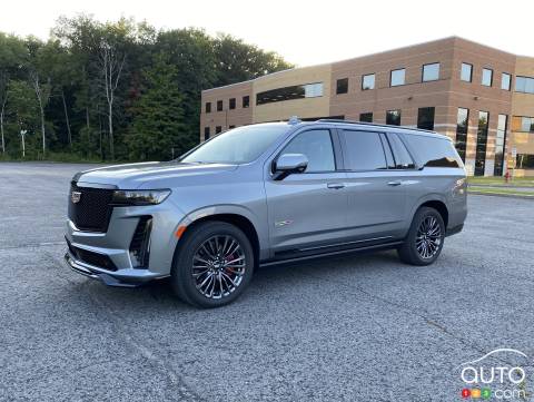 2022 Cadillac Escalade-V Review: The Superstar of the Family