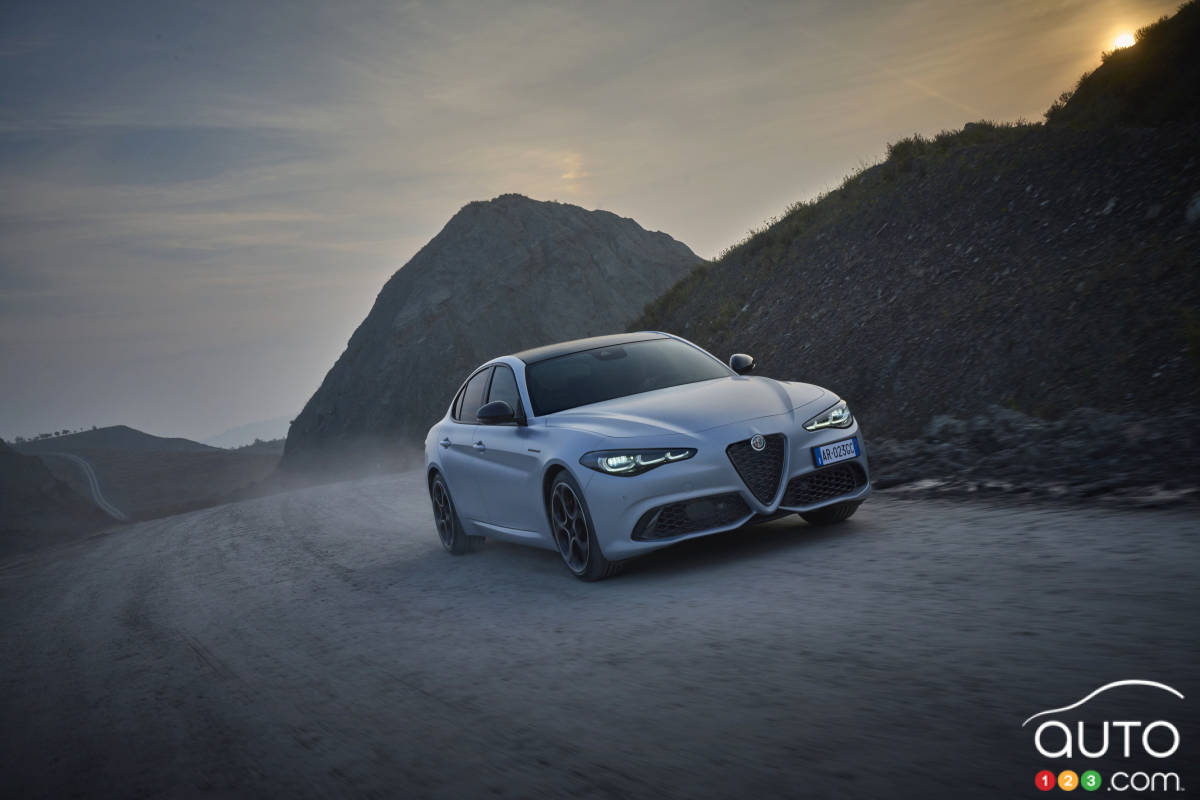 2024 Alfa Romeo Giulia and Stelvio Getting Styling Tweaks