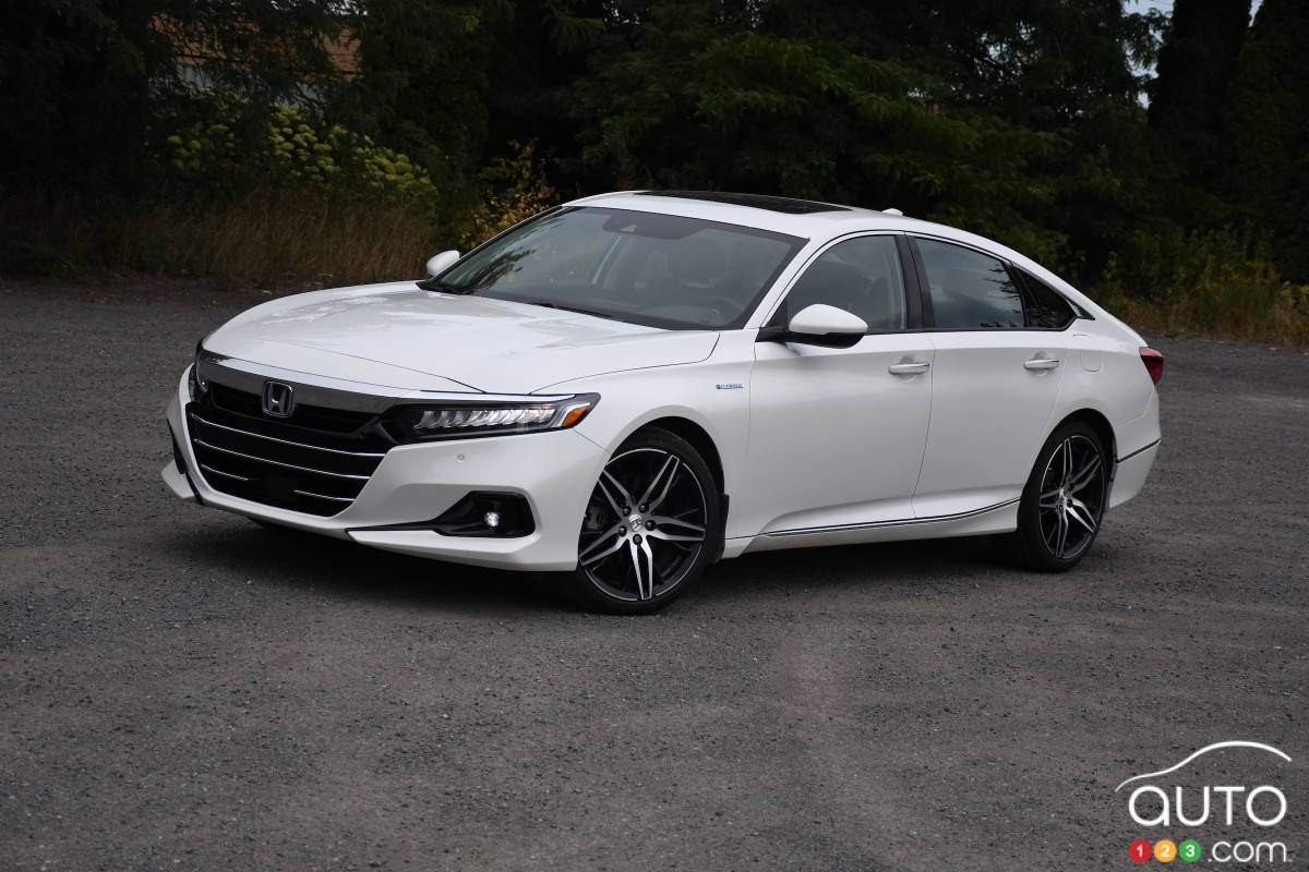 2022 Honda Accord Hybrid Review: Why the Lack of Consumer Love?