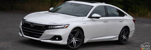 2022 Honda Accord Hybrid Review: Why the Lack of Consumer Love?