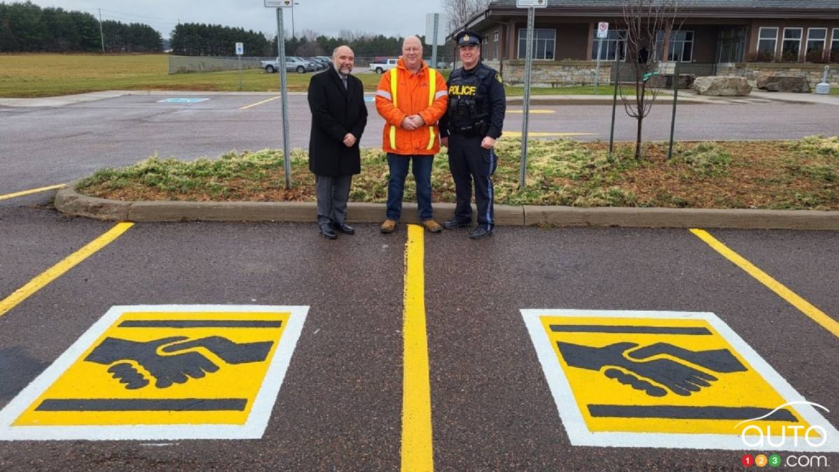 A New Parking-Space Symbol in Ontario