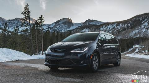 Stellantis Is Recalling Nearly 20,000 Chrysler Pacifica PHEVs