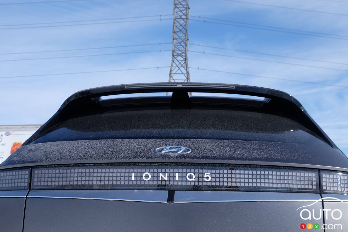 So Hyundai – How About a Rear Wiper for that Ioniq 5?