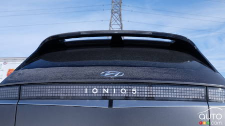 So Hyundai – How About a Rear Wiper for that Ioniq 5?