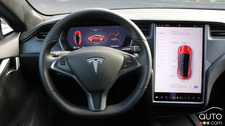 Tesla Recalls 130,000 Vehicles Vulnerable to Overheating Multimedia Screens