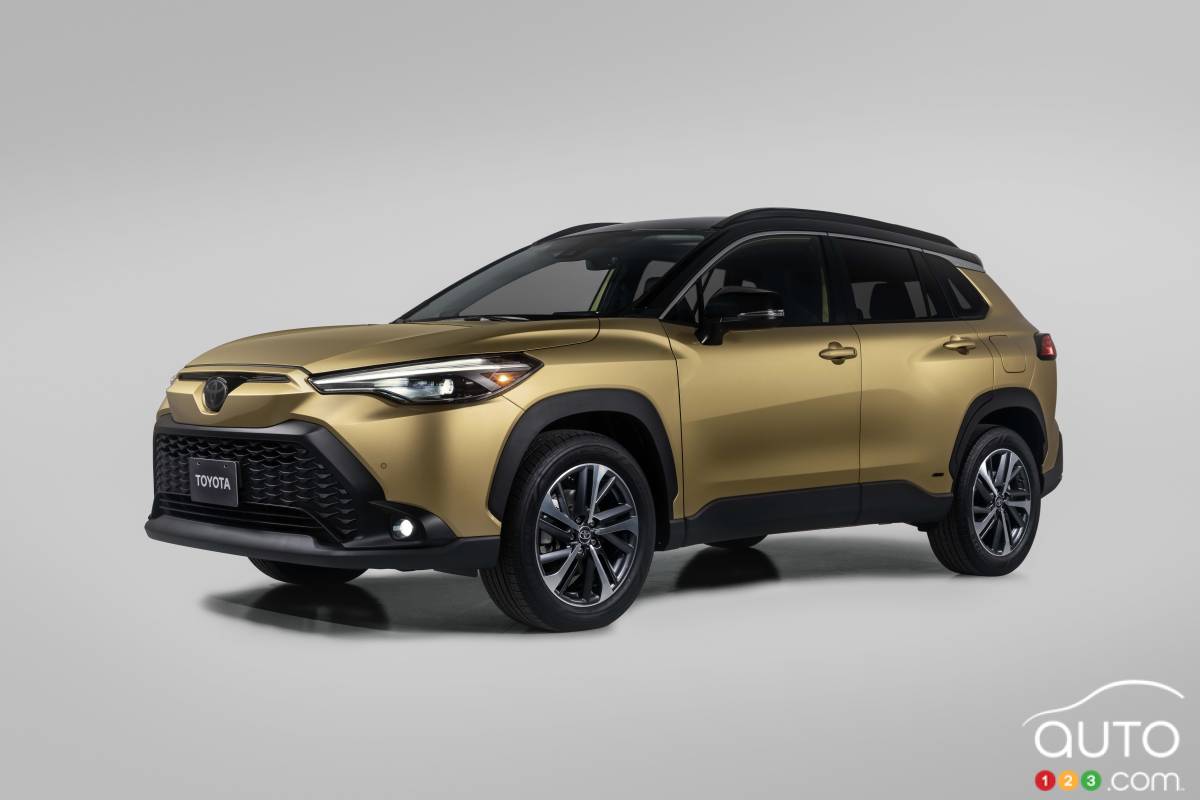 Un Corolla Cross hybride et une Corolla hybride à traction intégrale en 2023