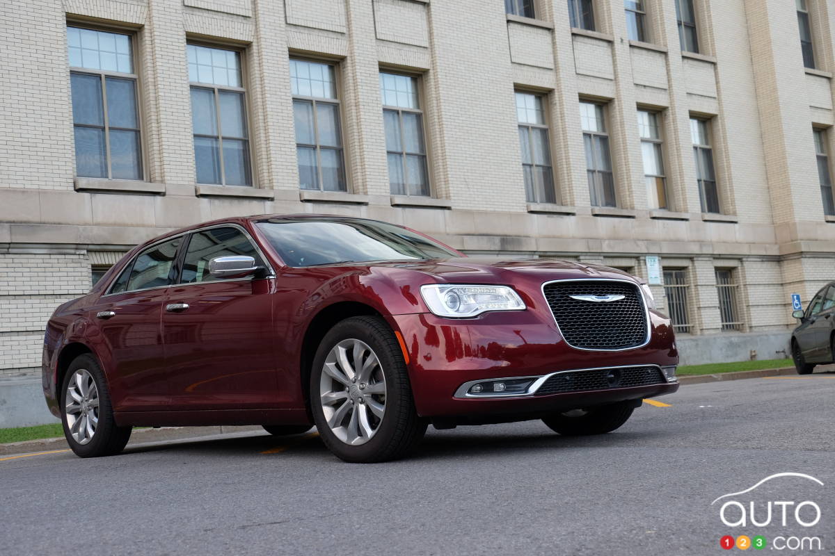 Chrysler’s 300 Could Carry On, Via Magic of Electrification
