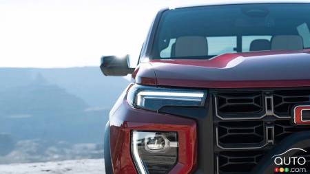One More Teaser Image of 2023 GMC Canyon Ahead of Unveiling