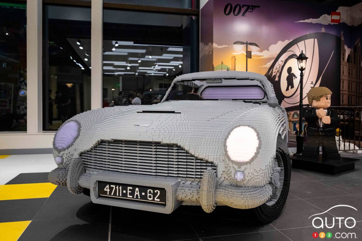 A Lifesize Aston Martin DB5 Built Using 347,954 Lego Pieces