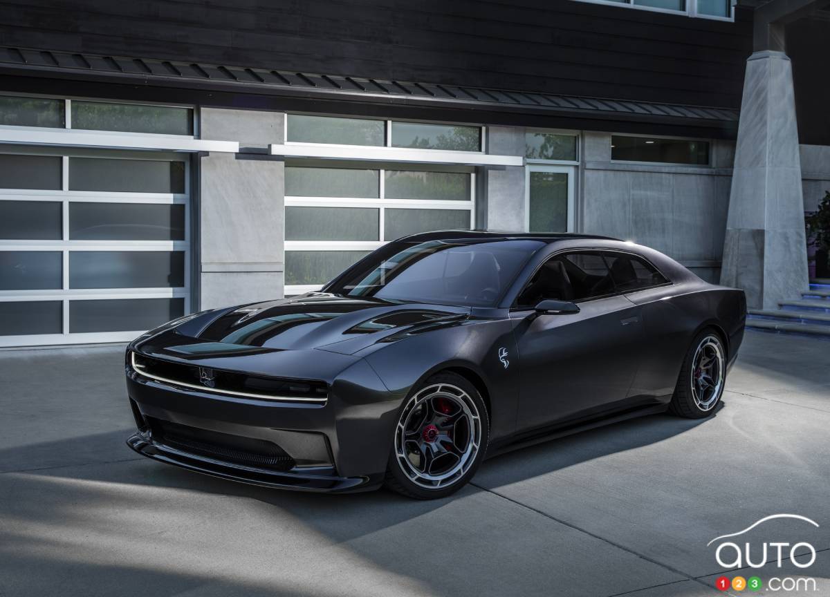 Dodge présente son muscle car électrique, le concept Charger Daytona SRT