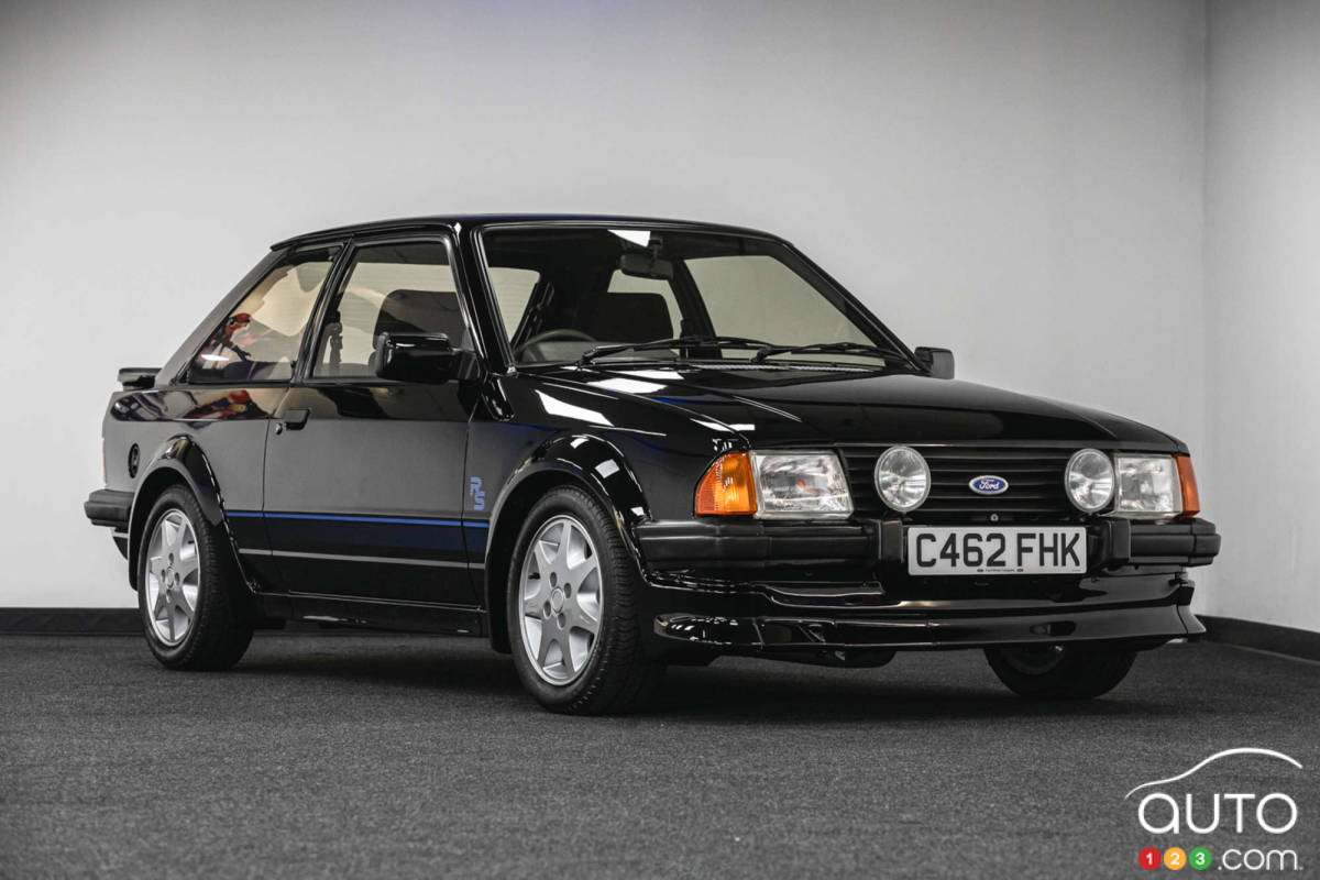 Princess Diana's 1985 Ford Escort RS Turbo Goes to Auction