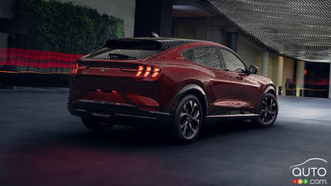 Ford Recalls 1,175 2022 Mach-E EVs