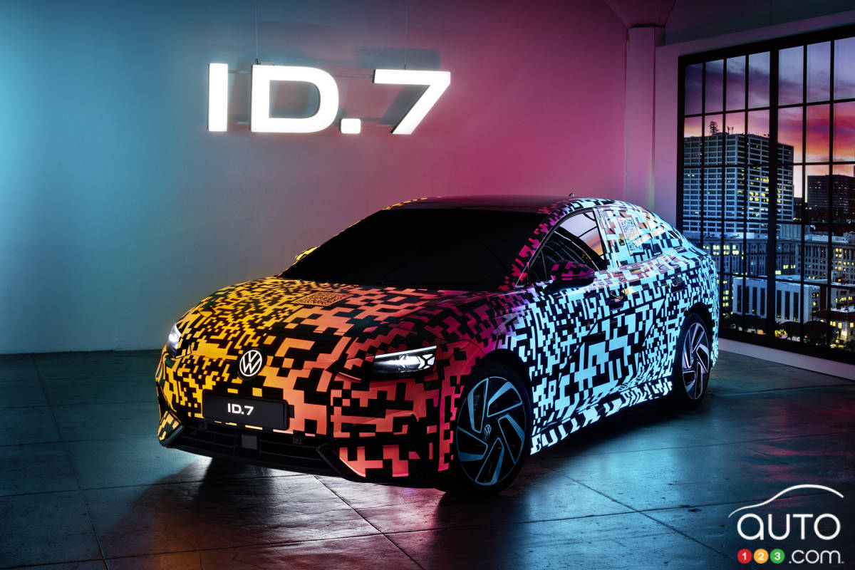 CES 2023: Volkswagen Shows the ID.7 All-Electric Sedan – in Camouflage