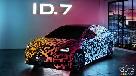 CES 2023: Volkswagen Shows the ID.7 All-Electric Sedan – in Camouflage
